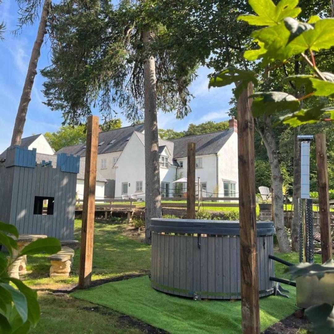 Beautiful 4-Bed Home, Hot Tub & Stunning Views - Abergavenny Ngoại thất bức ảnh